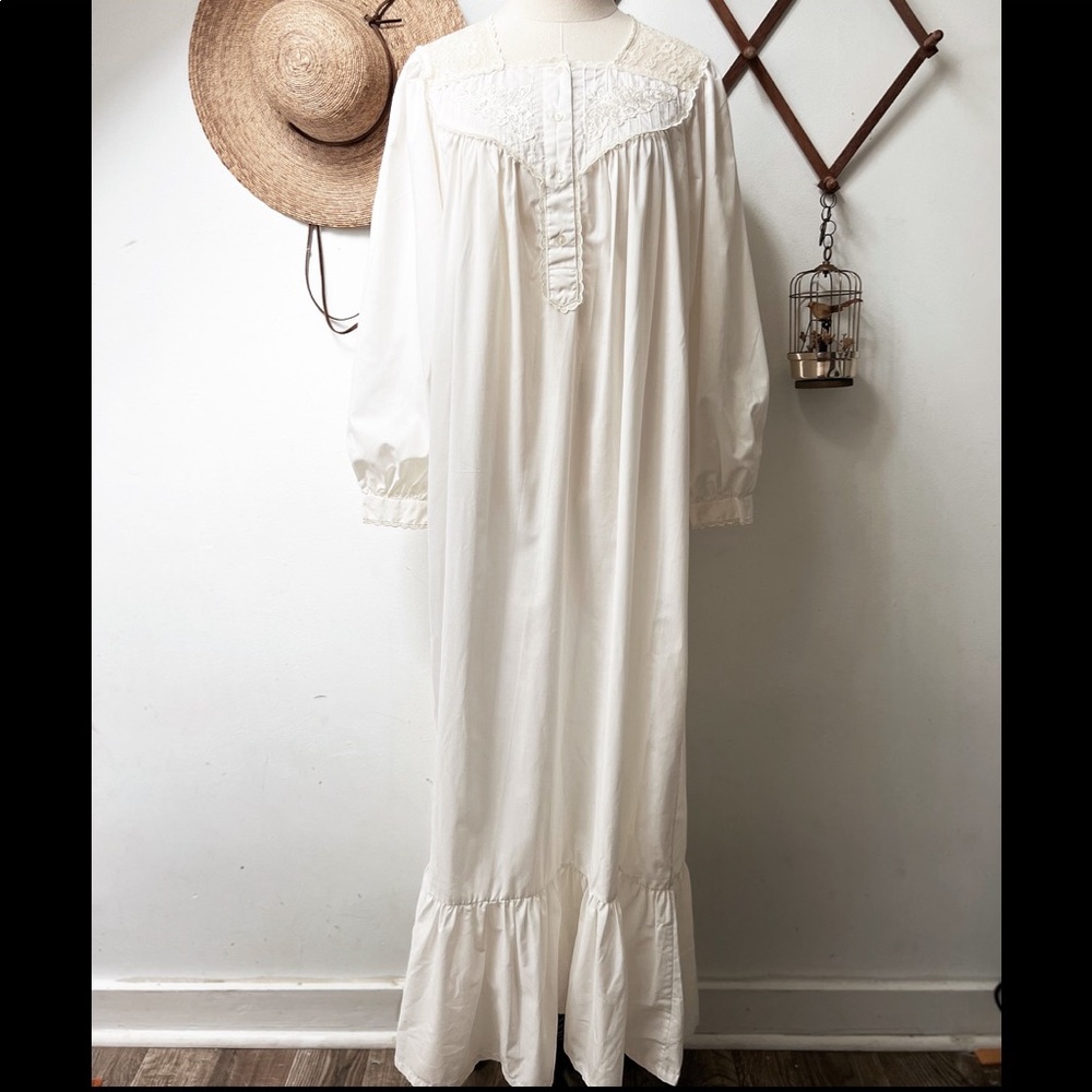 Vintage Cotton Cottagecore Nightgown - Picture 1 of 9